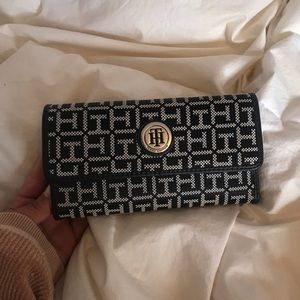 Tommy Hilfiger Wallet